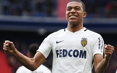 九体育精华-两代门神传承佳话