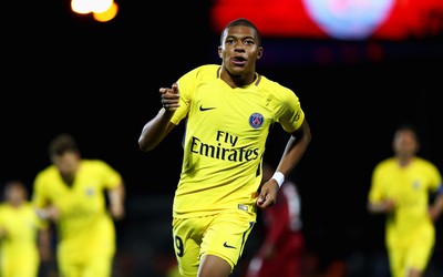 九体育精华-凯特琳福特绝平三分拖入加时